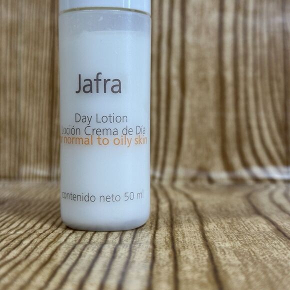 JAFRA Cleansing Lotion 8.4 fl oz & 50 ml Vintage 1996 For Normal To Oily Skin - Picture 7 of 10